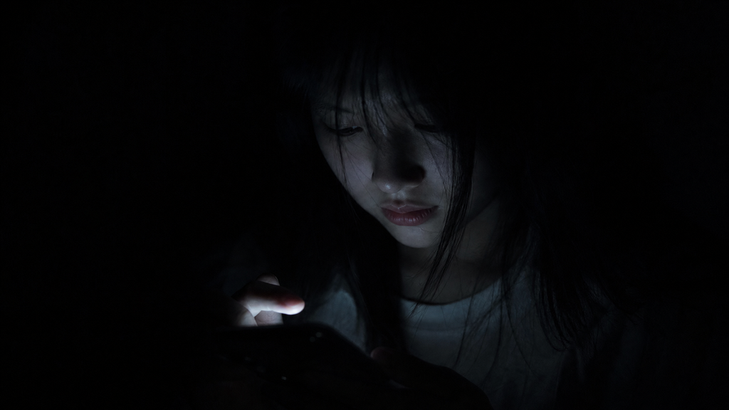 图片[17]-【五十九】人越清楚越像抠图？别再写电影感，先让光从耳朵后面来-元界深掘